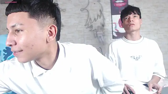 axel milo kairo and noa online show from December 3, 2025, 3:25 am