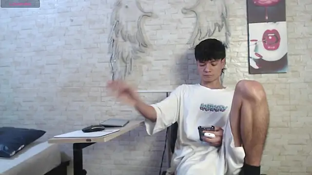 Snapshot of axel_milo_kairo_and_noa chatting on February 20, 2026, 3:56 pm axel milo kairo and noa online show from February 20, 2026, 3:56 pm