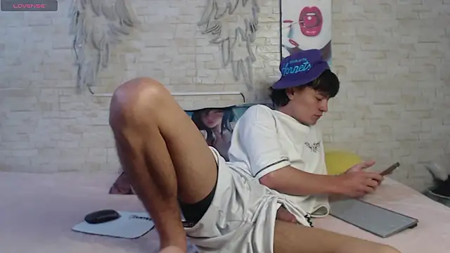 Snapshot of axel_milo_kairo_and_noa chatting on March 5, 2026, 11:12 pm axel milo kairo and noa online show from March 5, 2026, 11:12 pm