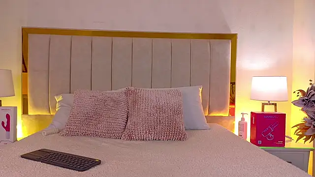 Snapshot of Anastasia_gb chatting on April 2, 2026, 12:14 pm Anastasia gb online show from April 2, 2026, 12:14 pm