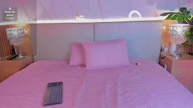 Snapshot of april_grey11 chatting on November 20, 2025, 7:46 pm april grey11 online show from November 20, 2025, 7:46 pm