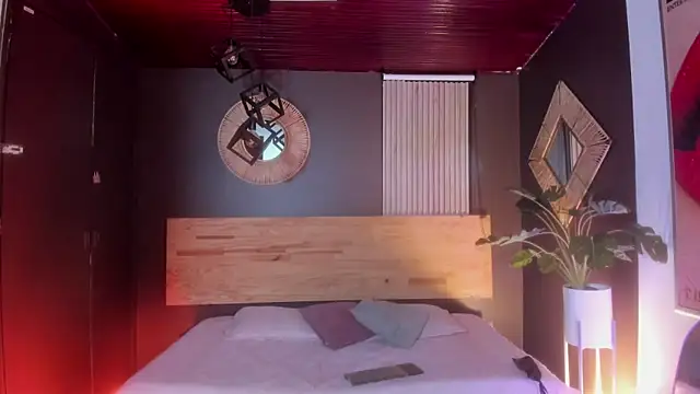 Snapshot of Velvet_Dreamss chatting on February 10, 2026, 11:14 am Velvet Dreamss online show from February 10, 2026, 11:14 am