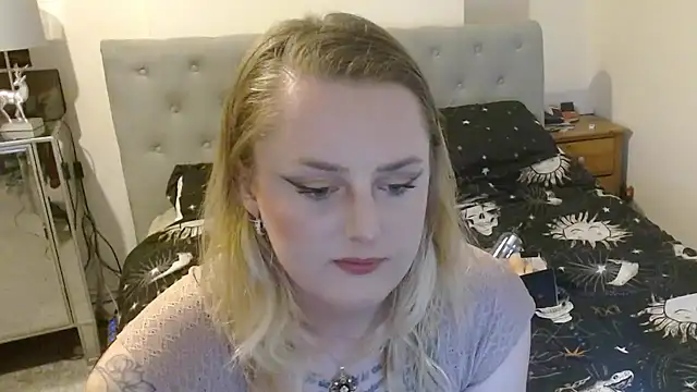 Snapshot of Tatted_emi chatting on March 6, 2026, 9:44 pm Tatted emi online show from March 6, 2026, 9:44 pm