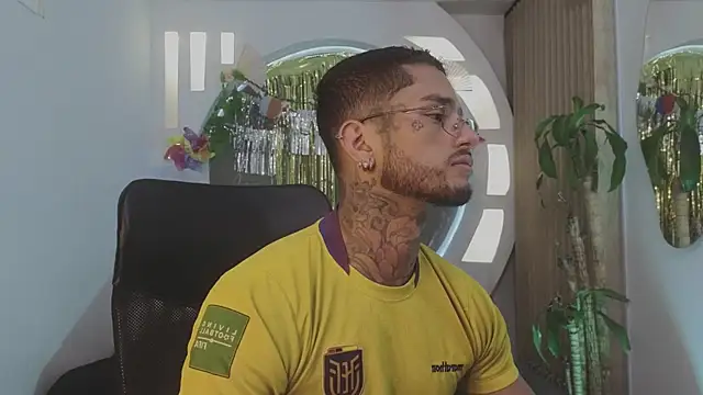 Snapshot of Alanrodgers chatting on April 11, 2026, 11:36 am Alanrodgers online show from April 11, 2026, 11:36 am