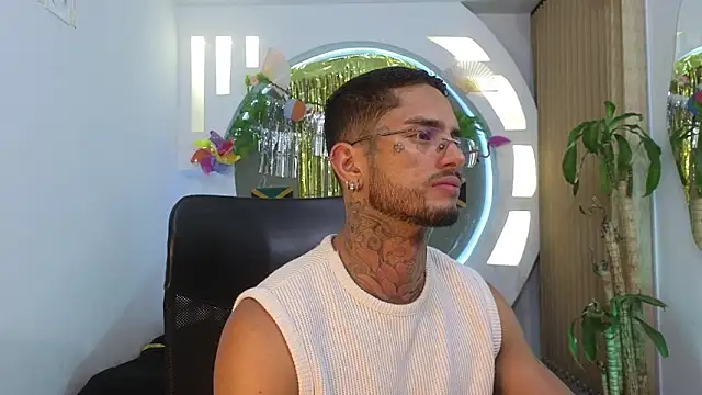 Snapshot of Alanrodgers chatting on April 12, 2026, 11:26 am Alanrodgers online show from April 12, 2026, 11:26 am