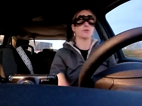 Snapshot of MelleEloa chatting on November 25, 2025, 4:29 pm MelleEloa online show from November 25, 2025, 4:29 pm