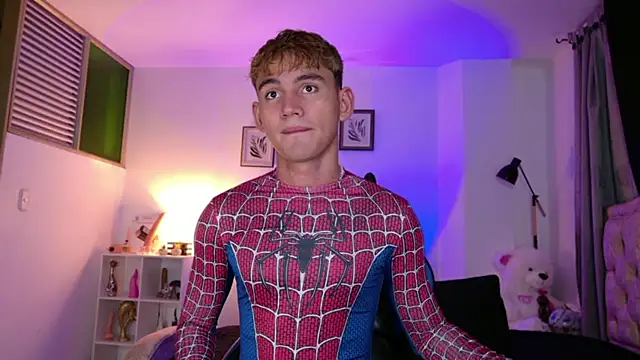 estebanperez 26 online show from February 18, 2026, 10:55 am