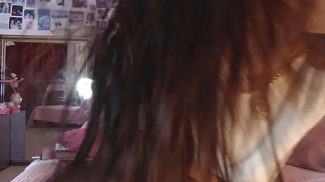 Mia Tylorr online show from November 11, 2025, 9:48 pm