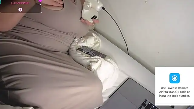 Snapshot of kcosatanrica chatting on November 21, 2025, 4:22 am kcosatanrica online show from November 21, 2025, 4:22 am