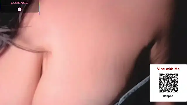 Snapshot of kcosatanrica chatting on December 2, 2025, 4:40 am kcosatanrica online show from December 2, 2025, 4:40 am