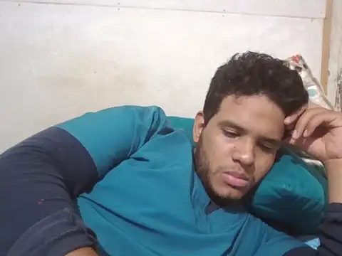 josecamsex27 online show from April 10, 2026, 1:11 am