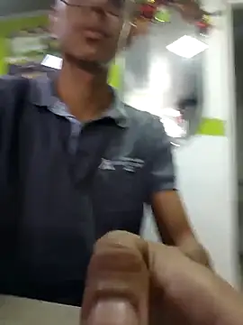 Snapshot of yesua28 chatting on December 17, 2025, 7:09 pm yesua28 online show from December 17, 2025, 7:09 pm