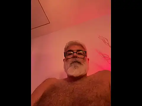 LeatherSdaddy online show from January 7, 2026, 5:54 am