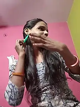 Zoya Gi online show from November 14, 2025, 6:50 pm