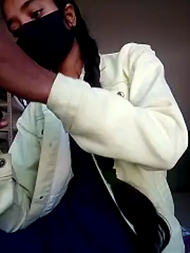 Riya 917 online show from November 26, 2025, 8:37 am