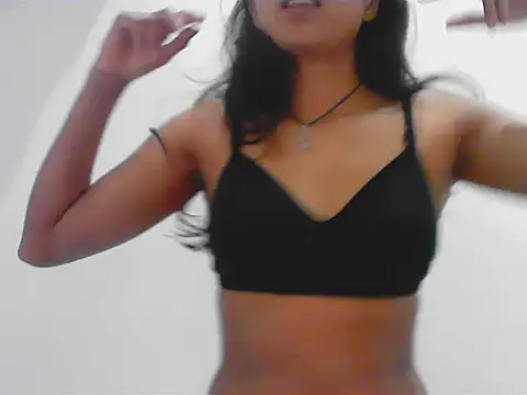 Anika Singh online show from November 15, 2025, 1:51 pm