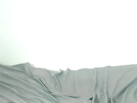 Snapshot of Sweeteboneycherry chatting on November 13, 2025, 4:00 am Sweeteboneycherry online show from November 13, 2025, 4:00 am