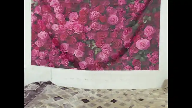 Snapshot of Sweeteboneycherry chatting on March 12, 2026, 7:31 pm Sweeteboneycherry online show from March 12, 2026, 7:31 pm