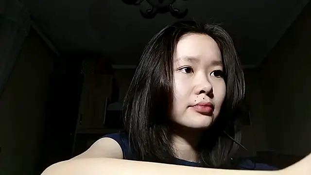 Snapshot of HuldaKye chatting on November 24, 2025, 12:05 pm HuldaKye online show from November 24, 2025, 12:05 pm