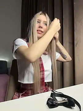 Olivia1Taylor1 online show from November 27, 2025, 7:10 am