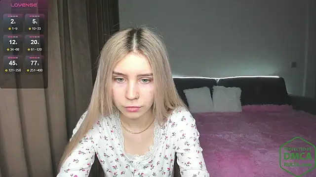 Snapshot of Olivia1Taylor1 chatting on February 13, 2026, 10:44 am Olivia1Taylor1 online show from February 13, 2026, 10:44 am