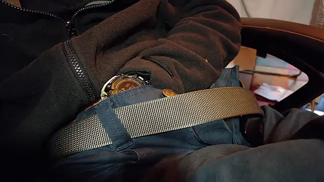 Chrisatmiami online show from December 2, 2025, 2:23 pm