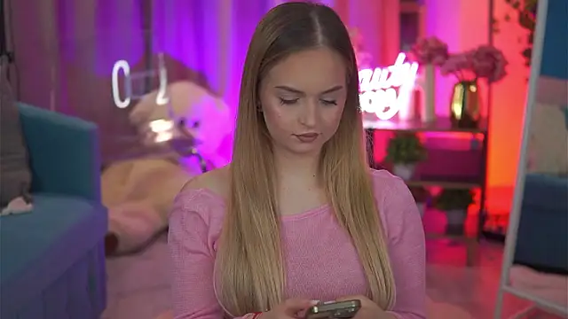 ElyssawetXX online show from March 5, 2026, 7:21 pm