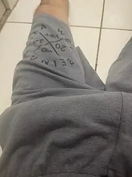 WhiteMascarado online show from December 16, 2025, 9:42 pm