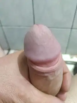 Rruuaann online show from November 17, 2025, 9:53 pm