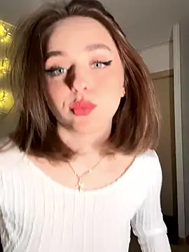 Snapshot of yoyogirlx chatting on January 17, 2026, 2:22 pm yoyogirlx online show from January 17, 2026, 2:22 pm