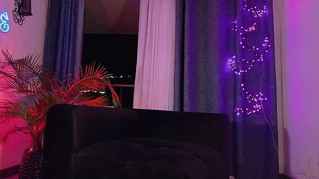 Snapshot of grayce__blossoms chatting on March 10, 2026, 1:21 am grayce blossoms online show from March 10, 2026, 1:21 am