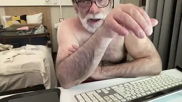 Snapshot of coach-karl chatting on February 5, 2026, 11:53 pm coach-karl online show from February 5, 2026, 11:53 pm