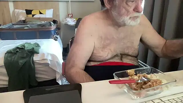 Snapshot of coach-karl chatting on February 9, 2026, 12:42 pm coach-karl online show from February 9, 2026, 12:42 pm