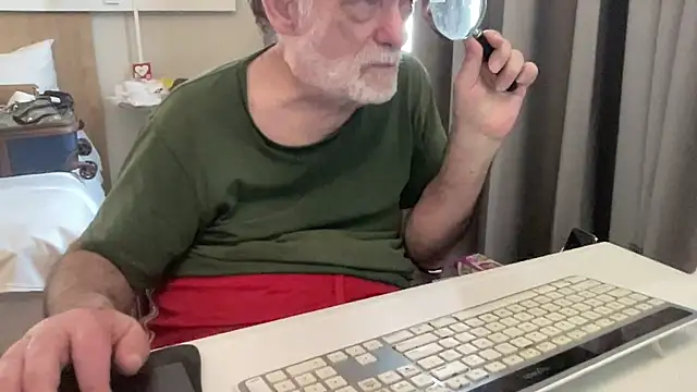 Snapshot of coach-karl chatting on February 19, 2026, 12:34 pm coach-karl online show from February 19, 2026, 12:34 pm