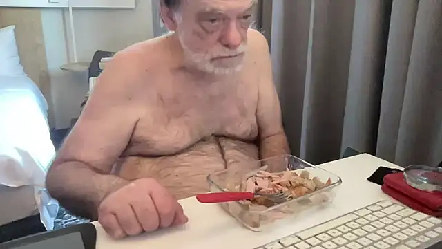 Snapshot of coach-karl chatting on March 3, 2026, 12:33 pm coach-karl online show from March 3, 2026, 12:33 pm