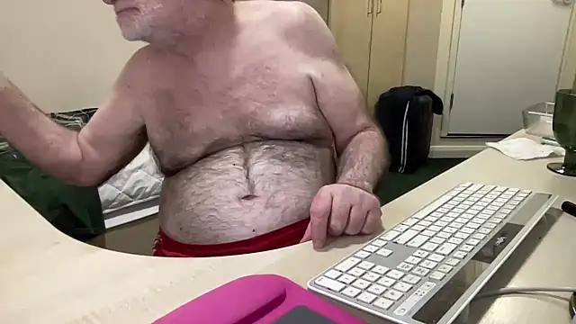 Snapshot of coach-karl chatting on April 15, 2026, 7:58 pm coach-karl online show from April 15, 2026, 7:58 pm