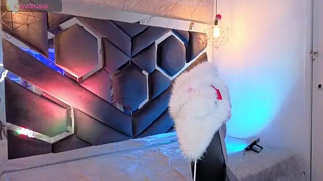 Brandy collinss online show from March 12, 2026, 11:49 am