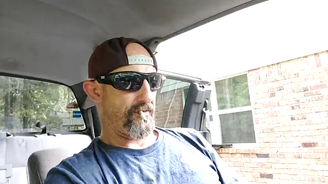 Snapshot of VendedLunching chatting on May 17, 2026, 10:17 pm VendedLunching online show from May 17, 2026, 10:17 pm