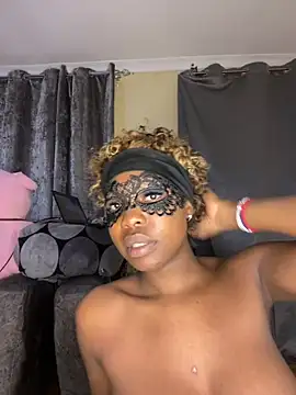 elethu2003 online show from November 13, 2025, 10:19 pm