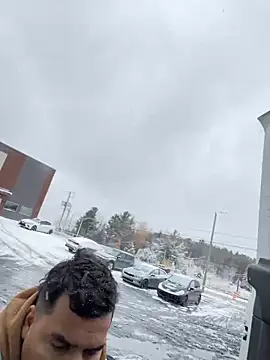 crisva2714 online show from November 11, 2025, 5:57 pm