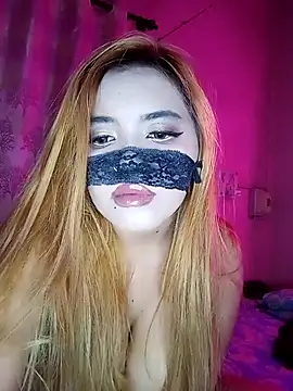 Bunnybush37 online show from July 29, 2026, 3:43 pm