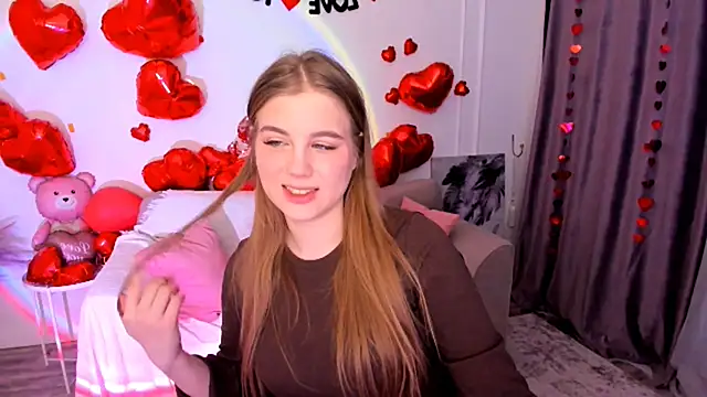 Snapshot of GoldenMirage chatting on February 8, 2026, 3:43 am GoldenMirage online show from February 8, 2026, 3:43 am