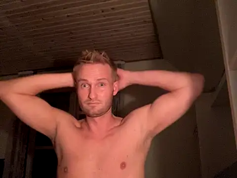 SUB-Blond online show from November 18, 2025, 7:29 pm