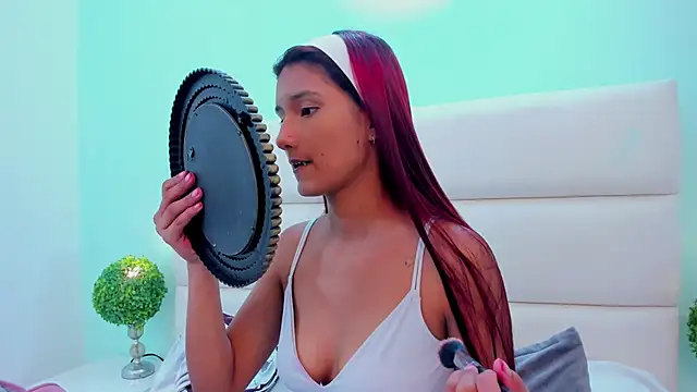 Snapshot of Maray_Lous chatting on February 18, 2026, 8:05 pm Maray Lous online show from February 18, 2026, 8:05 pm