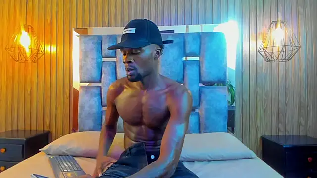 Ethan  OPry online show from December 13, 2025, 8:47 pm