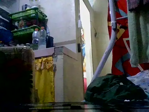 loriepinay46 online show from November 26, 2025, 10:05 am