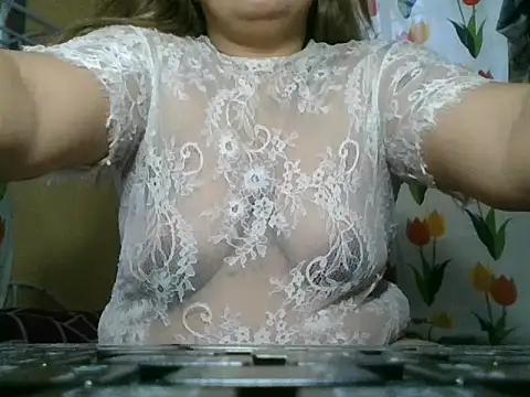 Snapshot of loriepinay46 chatting on May 30, 2026, 9:45 pm loriepinay46 online show from May 30, 2026, 9:45 pm