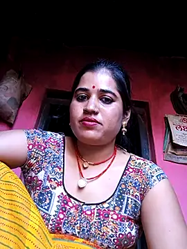 Hot kamla online show from April 16, 2026, 11:33 am