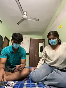 Cute hotzara online show from November 15, 2025, 5:05 am