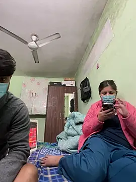 Snapshot of Cute_hotzara chatting on January 16, 2026, 4:49 am Cute hotzara online show from January 16, 2026, 4:49 am